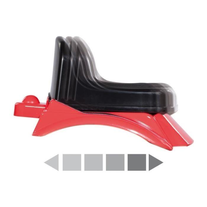 Traktor za otroke za vožnjo ugodno